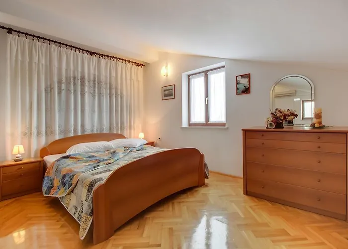 Franjo Lägenhet Mali Lošinj