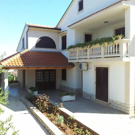 Apartment Franjo