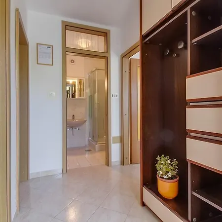 Franjo Apartment