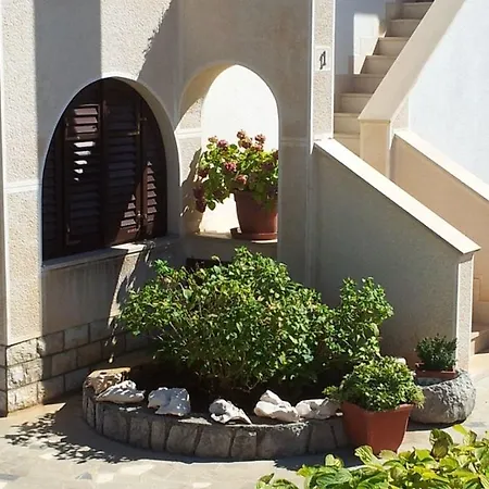 Franjo Apartment